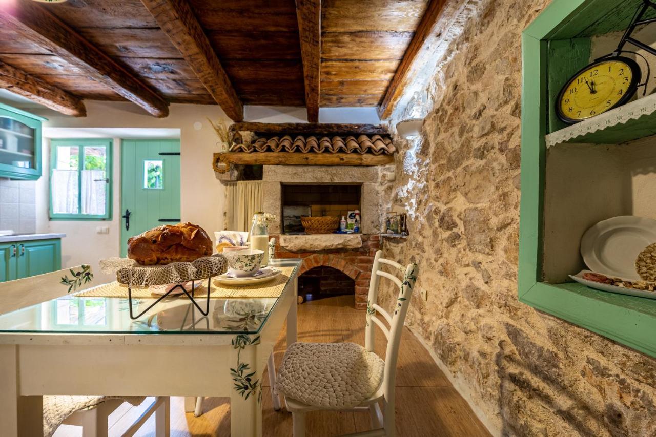 Parona Holiday Home ヴルブニク エクステリア 写真