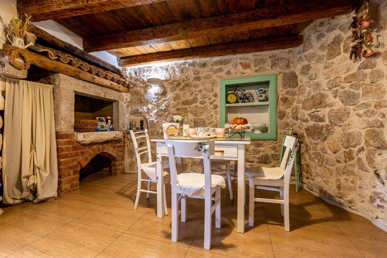 Parona Holiday Home ヴルブニク エクステリア 写真