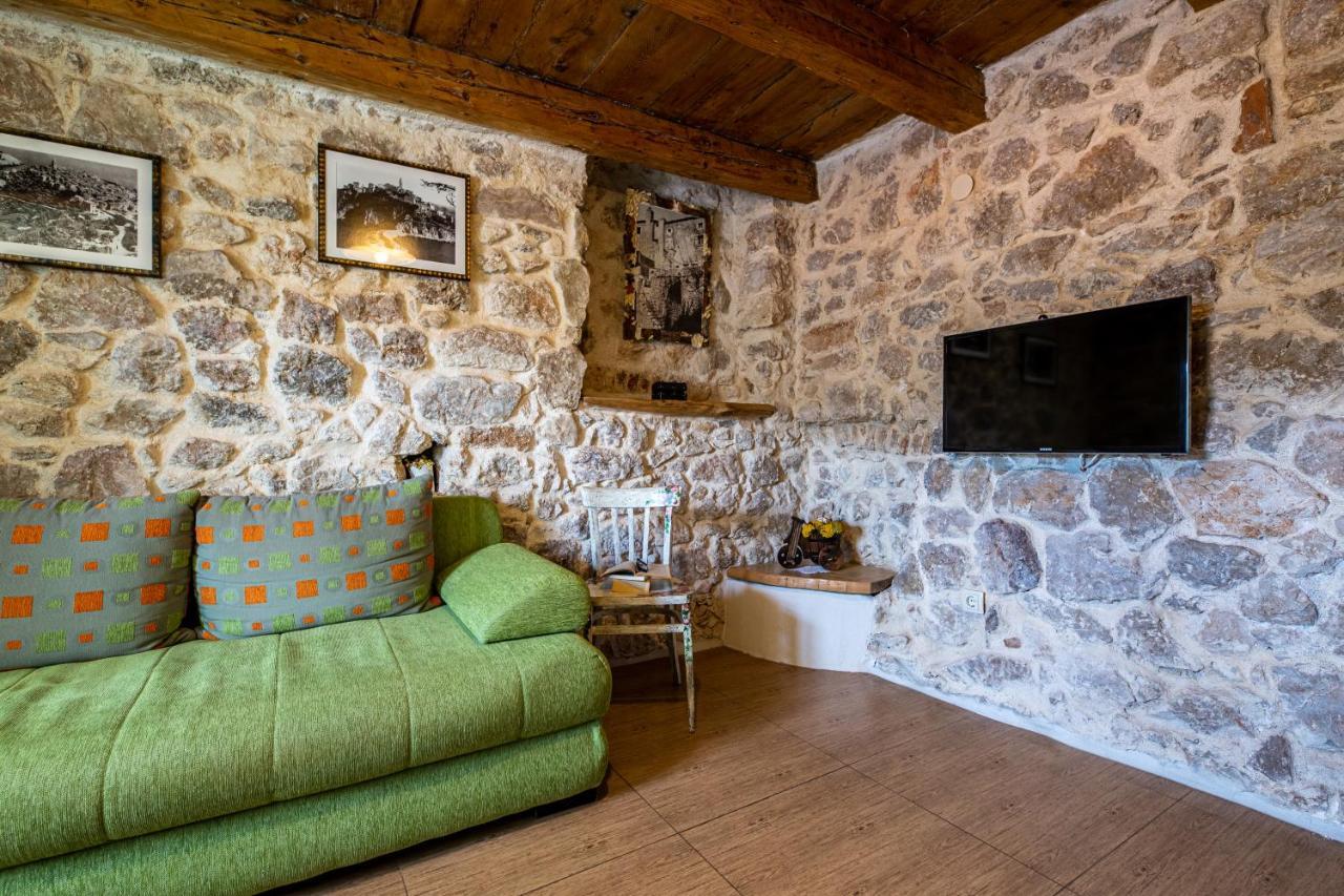 Parona Holiday Home ヴルブニク エクステリア 写真